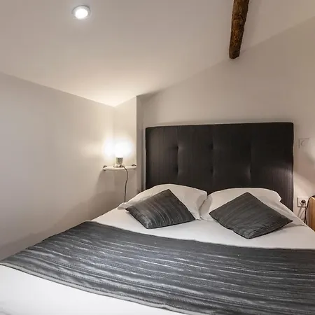 D'hotes Chateau Pierre De Montignac Bed & Breakfast Civrac-en-Medoc